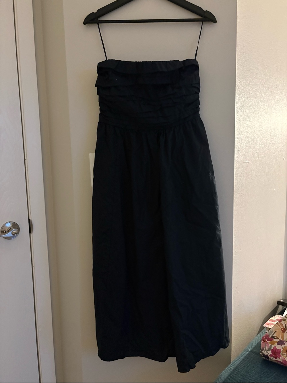 Abercrombie & Fitch Black Strapless Ruffle Bodice Midi Dress